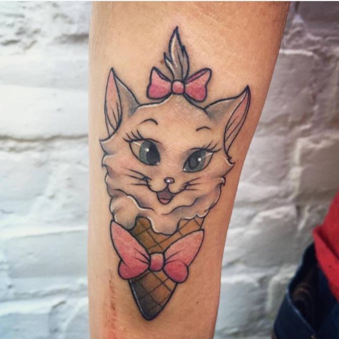 Een katten tattoo is voor eeuwig